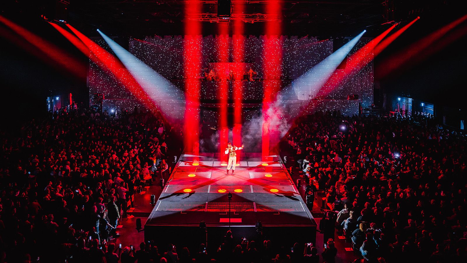 GLP X5 Series Accompanies DJ BoBo on “The Great Adventure” Tour 2026