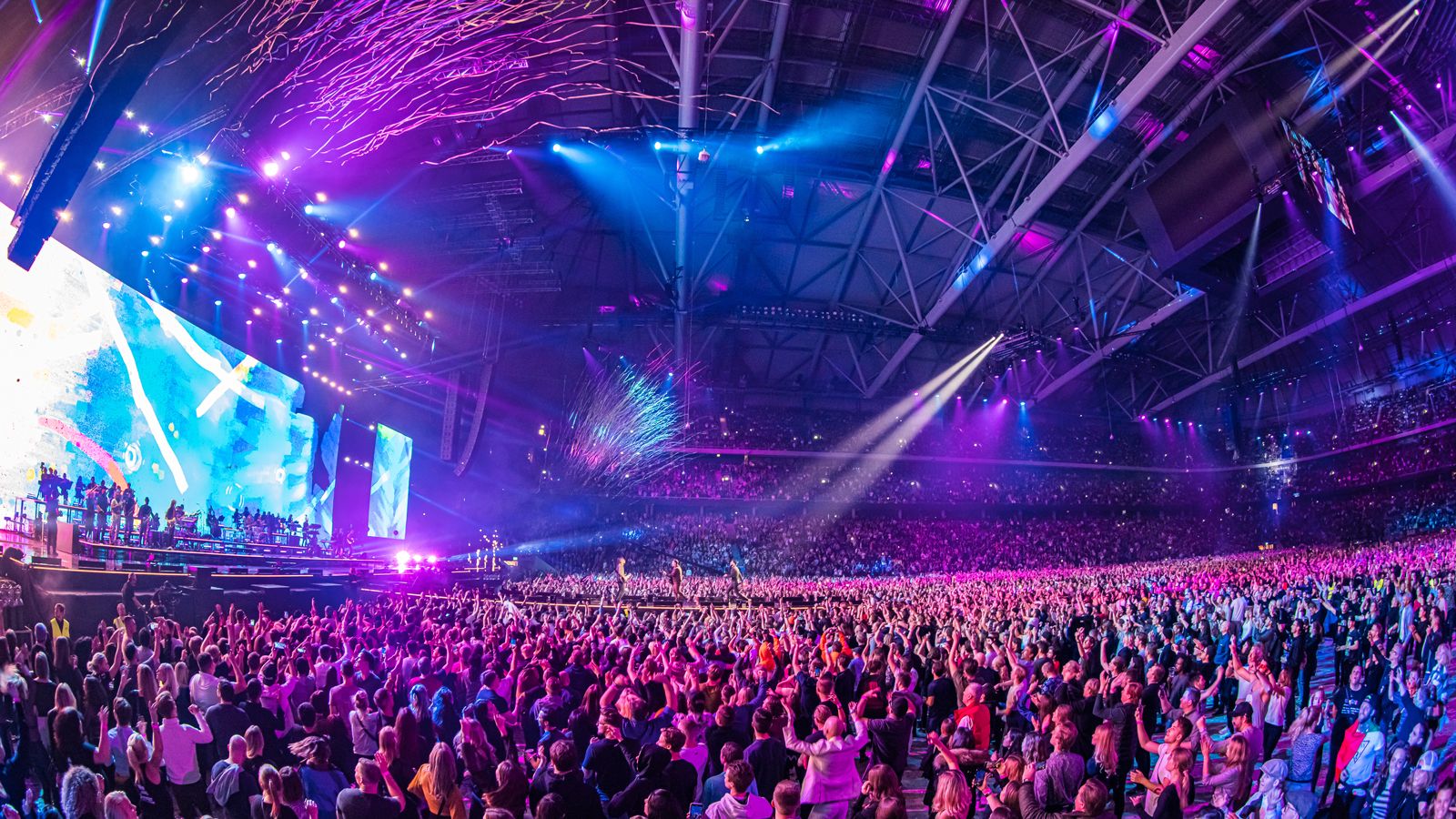 Avicii honoured in tribute concert in Stockholm