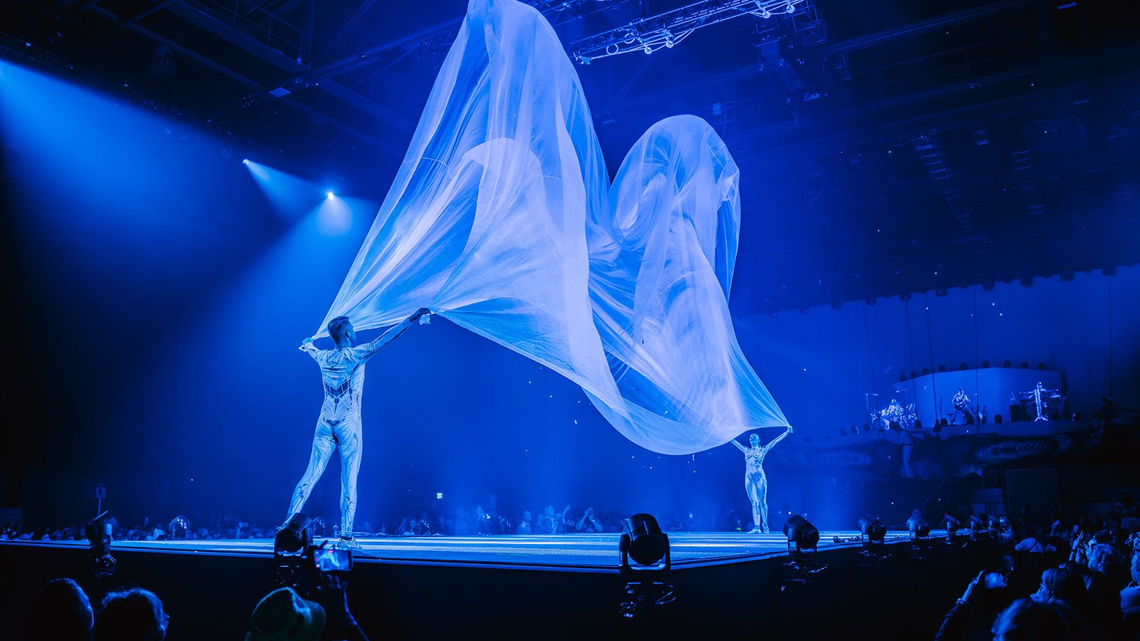 GLP X5 Series Accompanies DJ BoBo on “The Great Adventure” Tour 2026