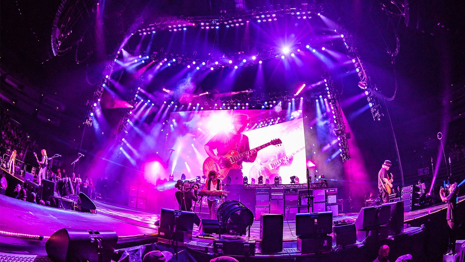 GLP X4 helps Cosmo emulate classic Old School Rock & Roll