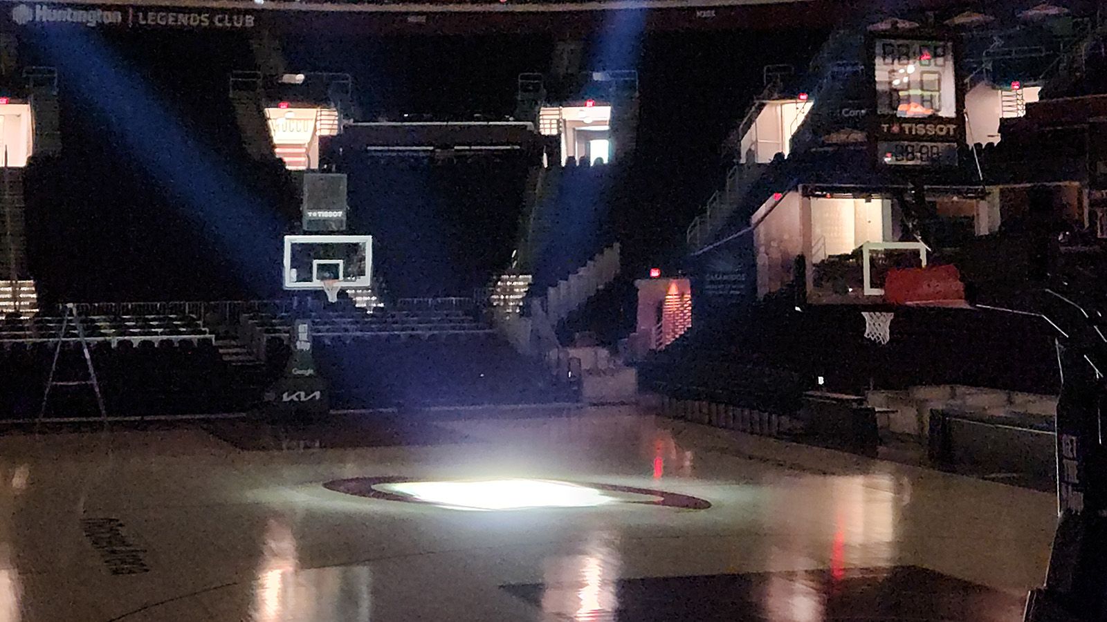Erste Festinstallation des mächtigen GLP MAD MAXX für die Cleveland Cavaliers