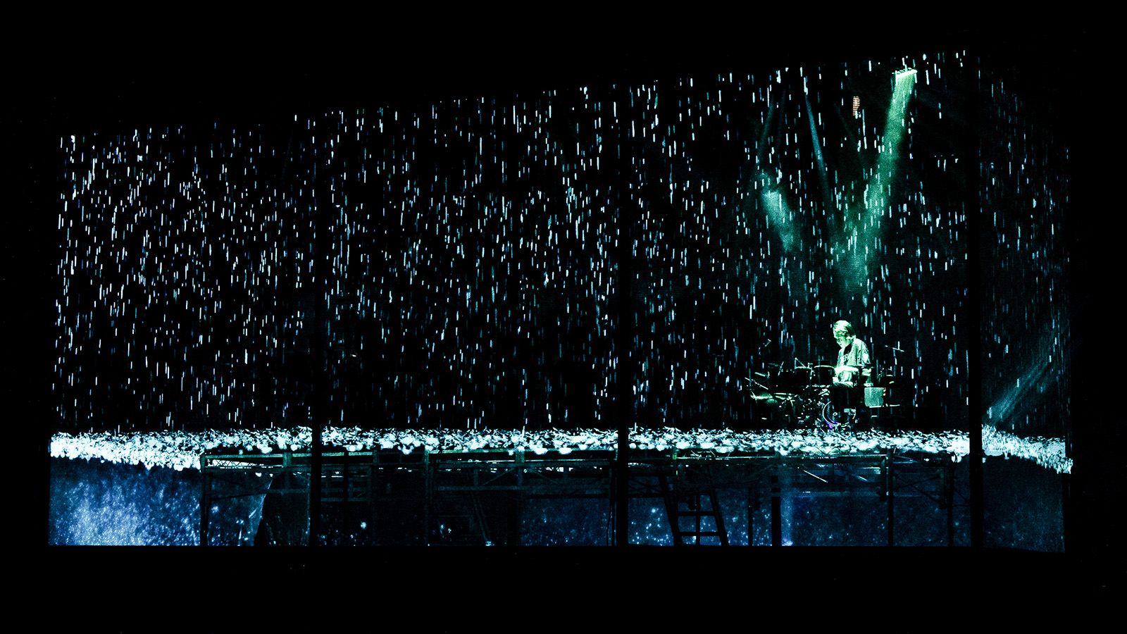 GLP supports FragmentNine’s unique holography for alt-J