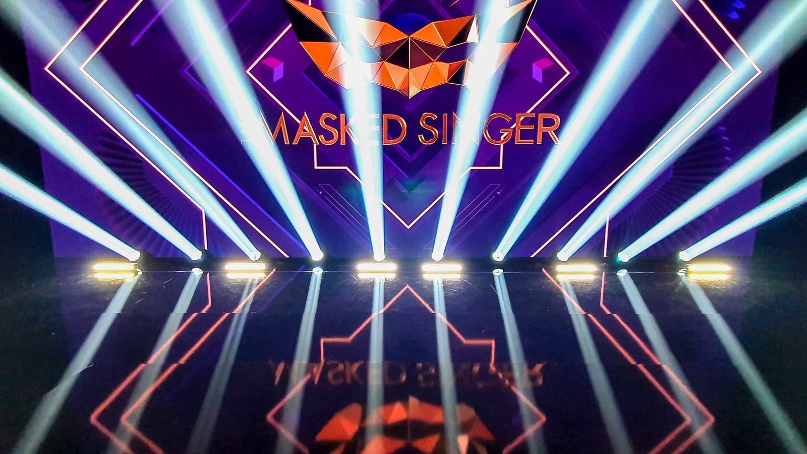 Musikalischer Maskenball – „The Masked Singer“ mit Licht von GLP