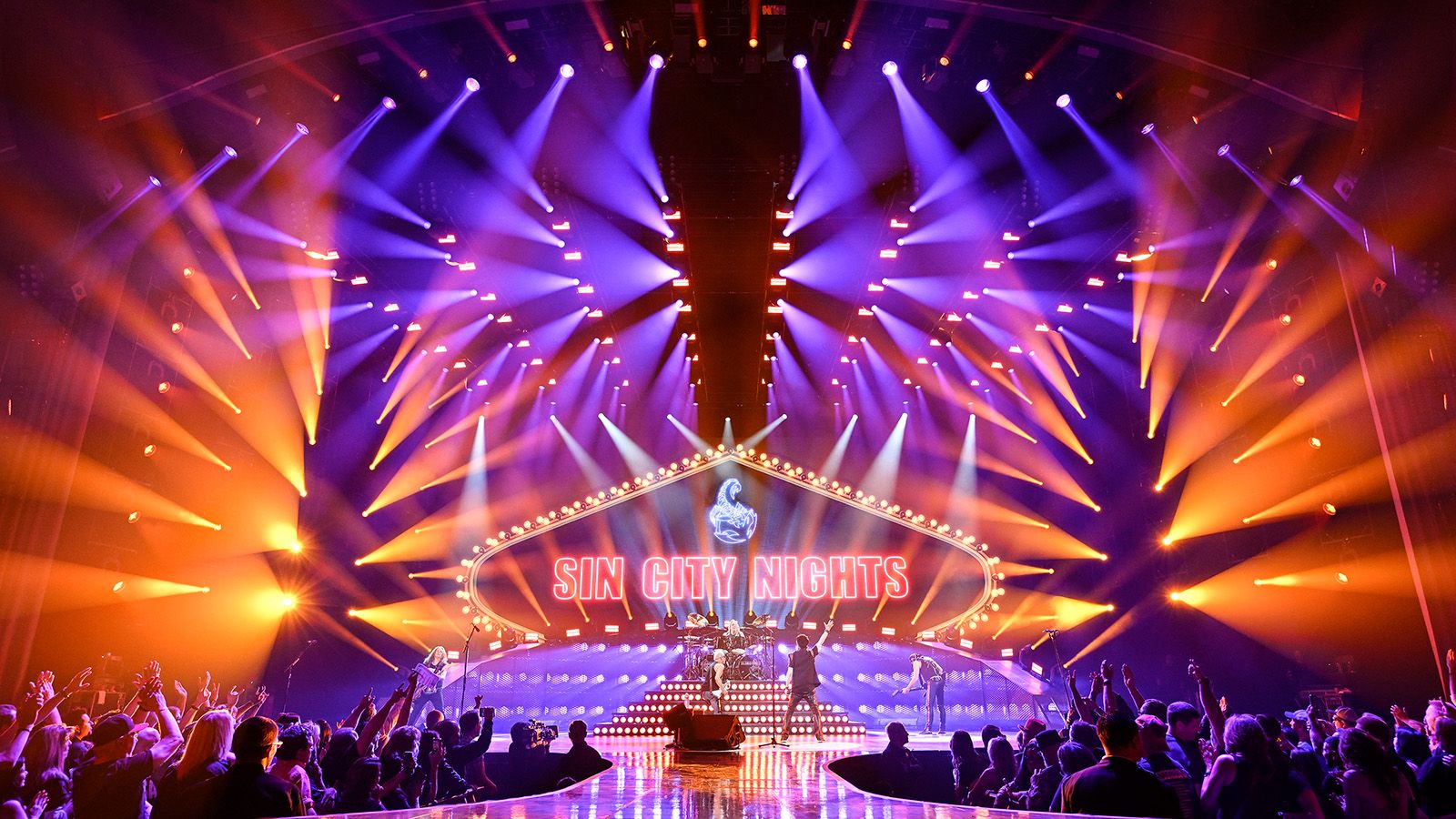 Scorpions begeistern „Rock Believer“ weltweit in einem Set voller GLP-Scheinwerfer