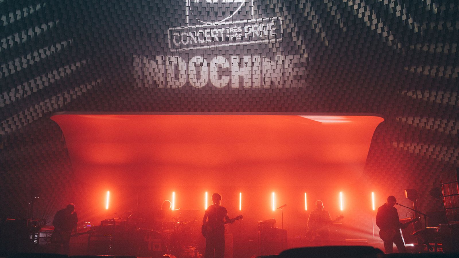 JDC Line Helps Mark Indochine’s 40th Anniversary Year