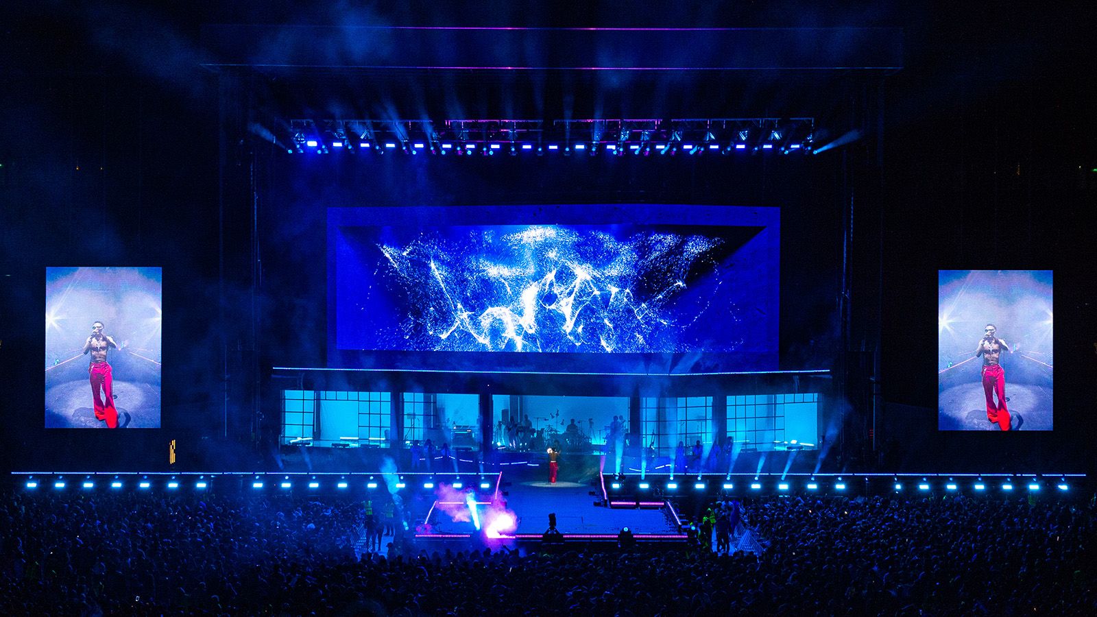 GLPs neue impression X5 IP Bars bringen das gewisse Etwas in die Show von Wizkid im Tottenham Hotspur Stadium