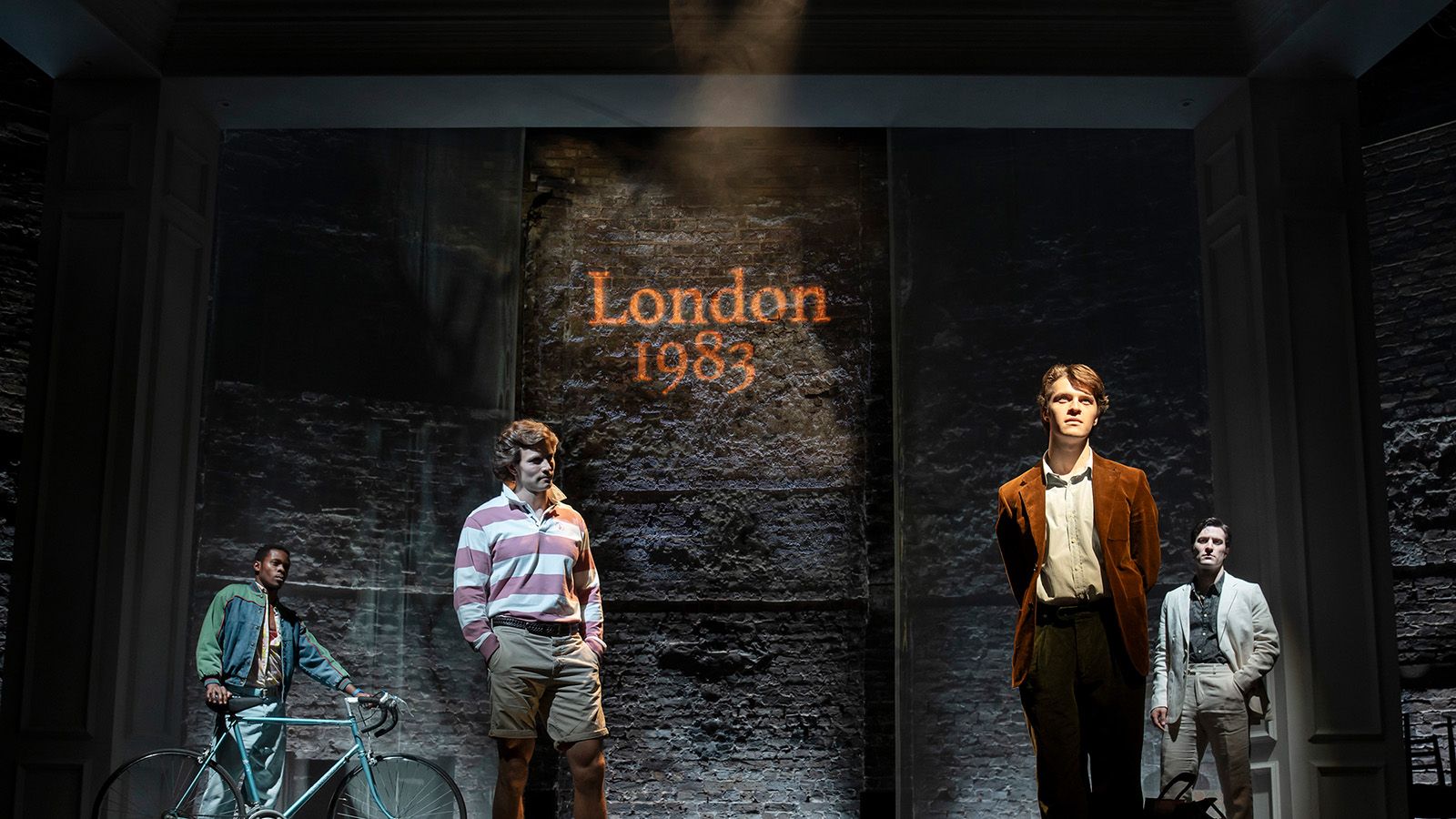 GLP Creos feiern Theaterpremiere im Londoner Almeida Theatre