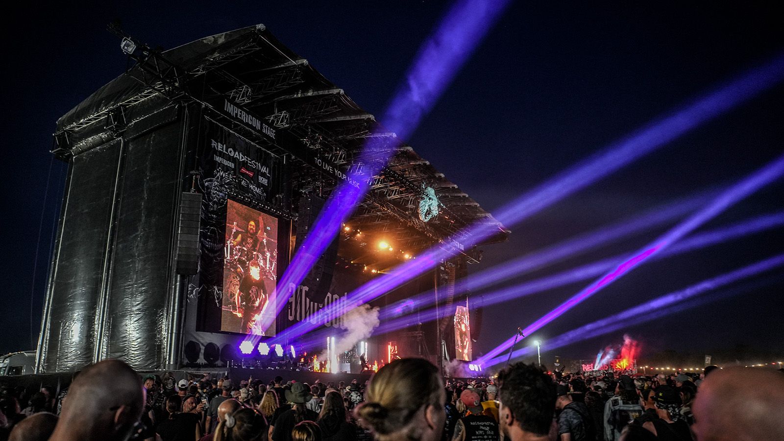 GLP JDC Burst 1 and MAD MAXX at Reload Festival