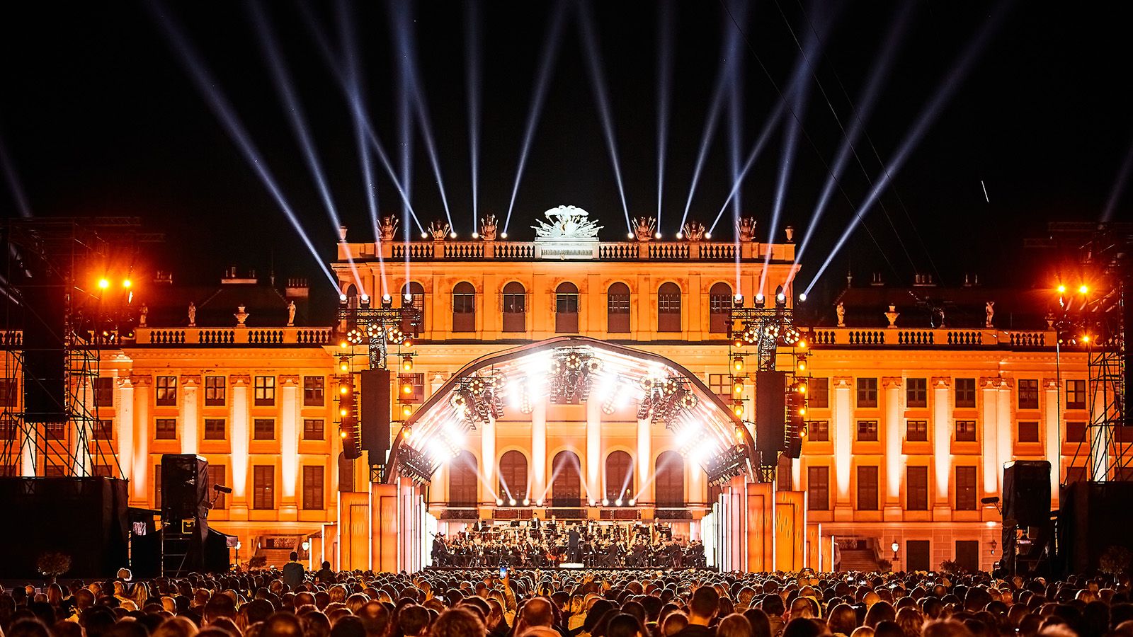 impression X5 provides perfect summer night setting for the Vienna Philharmonic