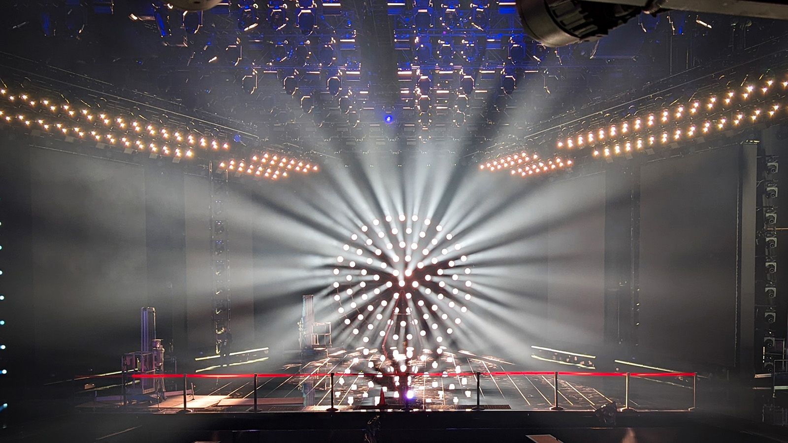 impression X5 feiert Weltpremiere beim ersten American Song Contest
