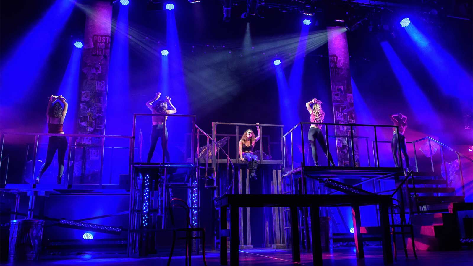 Dr. Phillips High School startet mit „Rent“ ins neue Semester