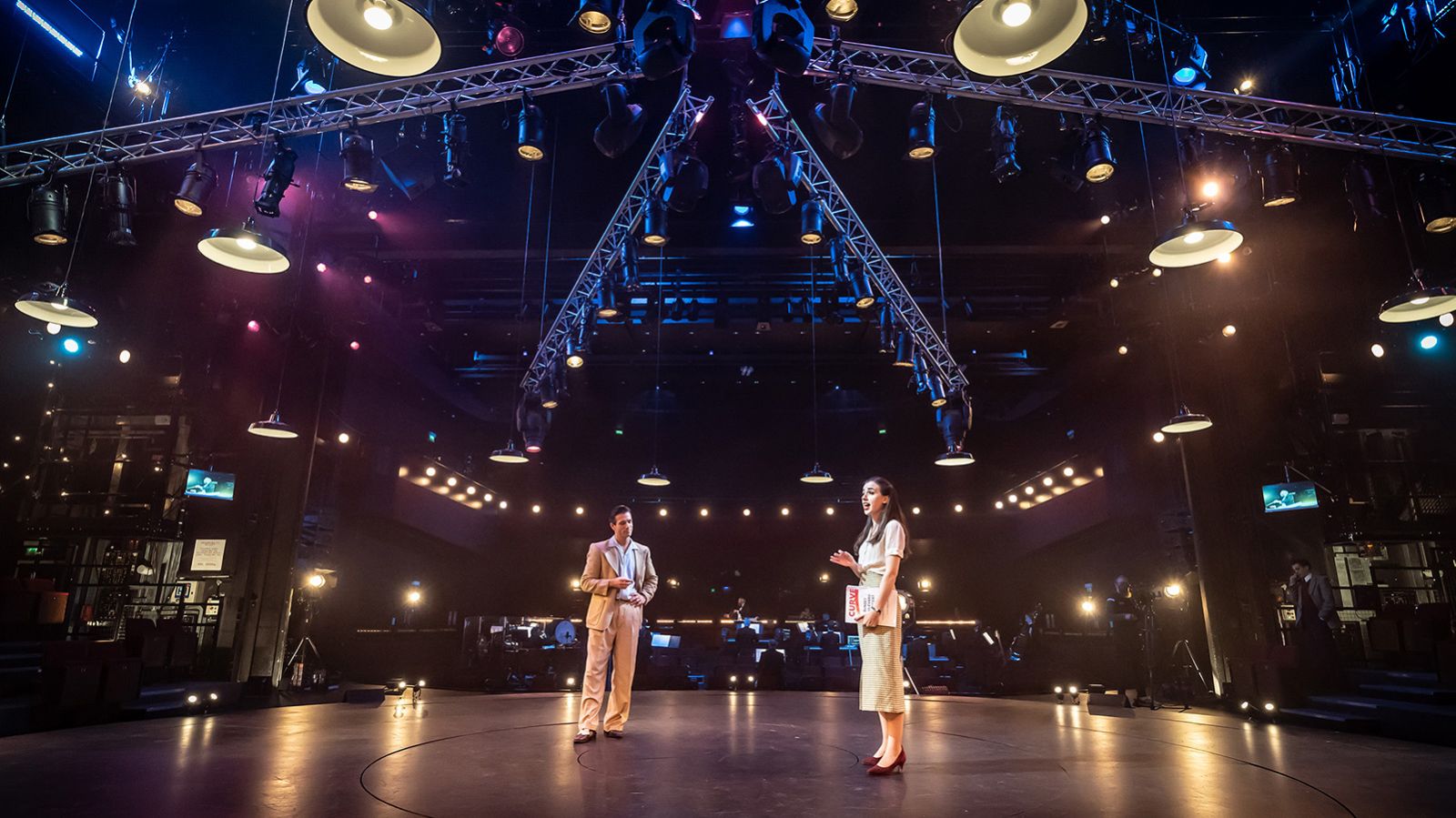 Curve Theatre streamt „Sunset Boulevard In Concert“ mit GLP impression 350