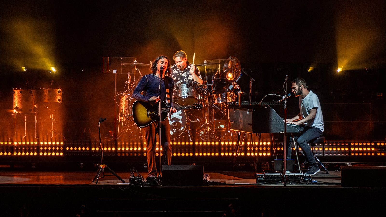 XDC1 IP Hybrid ermöglicht Snow Patrol einen farbig-dynamischen Band-Riser