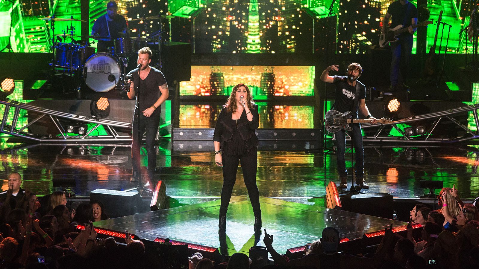 Concert debut for GLP X4 Bar 20 with Lady Antebellum
