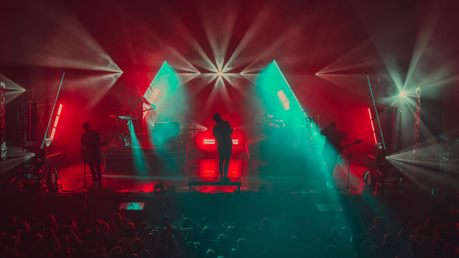 Papa Roach on tour with GLP impression and JDC1 strobes