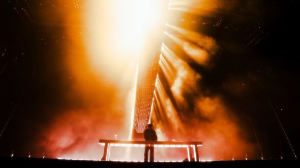 DJ/producer KAYTRANADA tours with 156 GLP impression X5 IP Bars