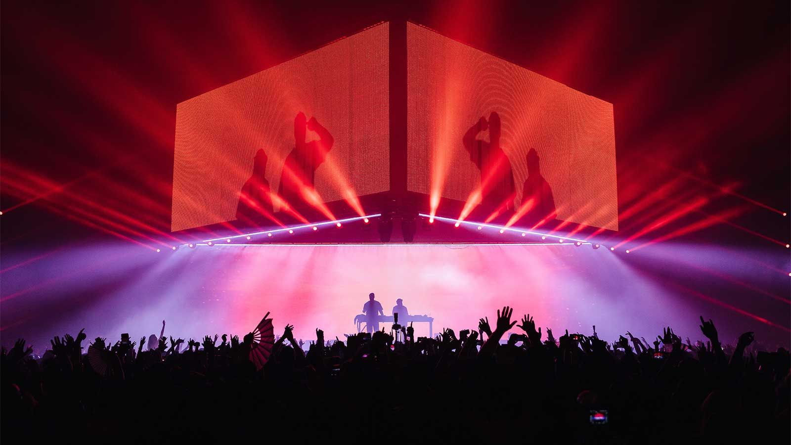 GLP fixtures worked to the max for Axwell & Ingrosso