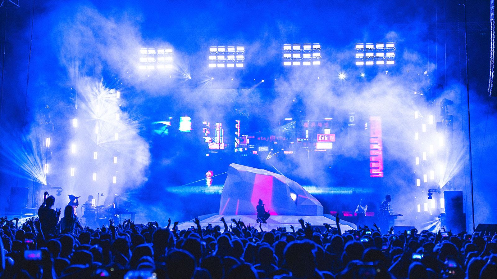 Nothing but the truth – Cro auf tour with GLP’s JDC1 and KNV