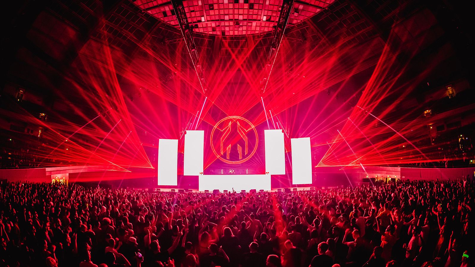 More than 300 GLP spots in linear action at Mayday 2023