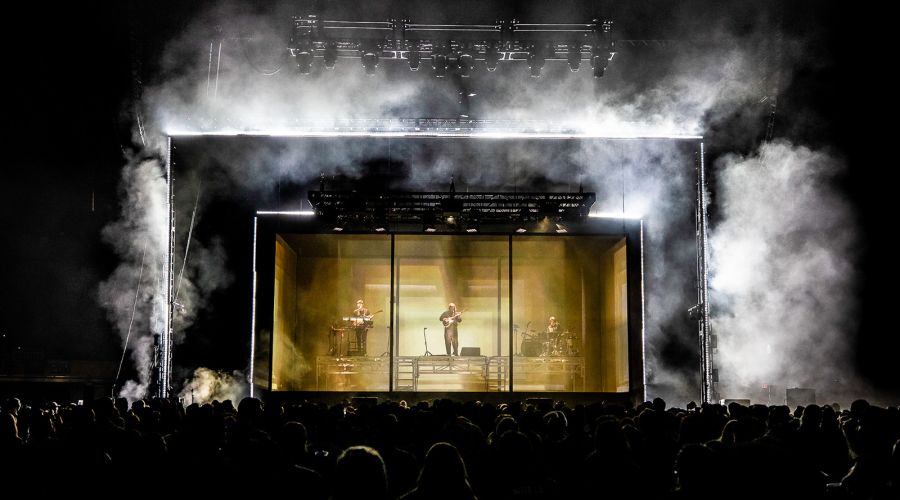 GLP unterstützt die holografische Box von FragmentNine für die alt-J „Dream“ Tour