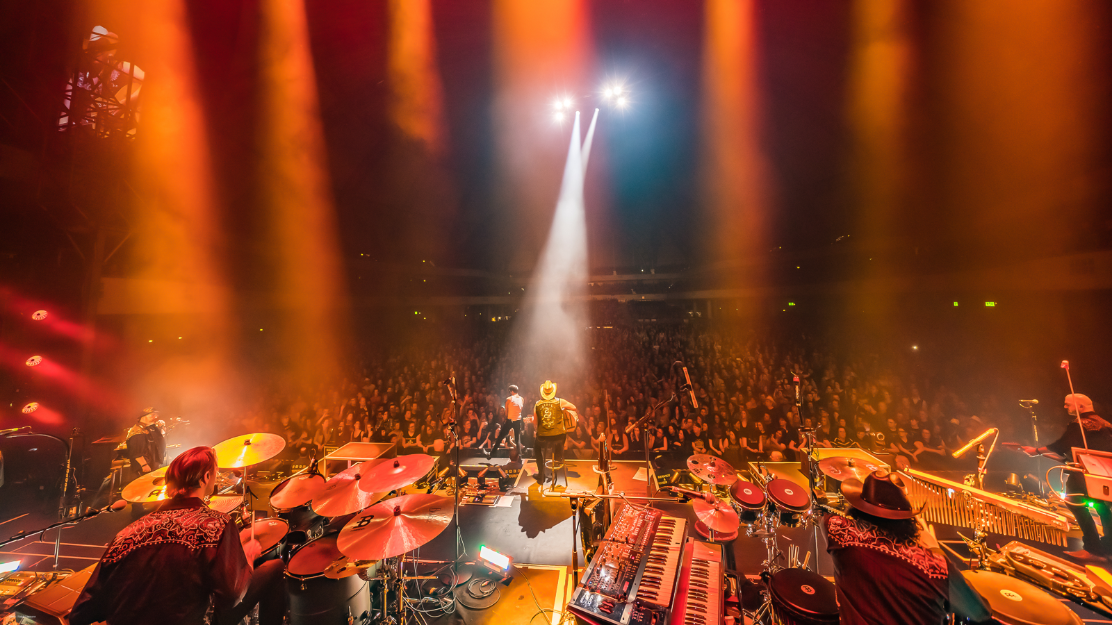 Jonas König Delivers Brilliant GLP Light Show for The BossHoss Black Is Beautiful Tour