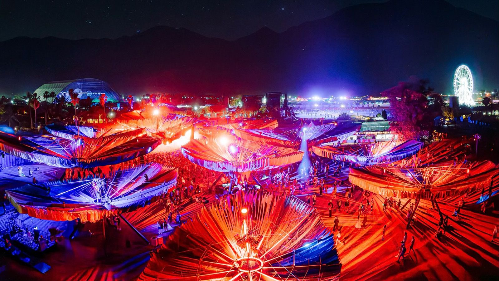 „MACROdose mushroom“ Stage beim Coachella 2024 von Maktive mit GLP JDC2 IP zum Leben erweckt