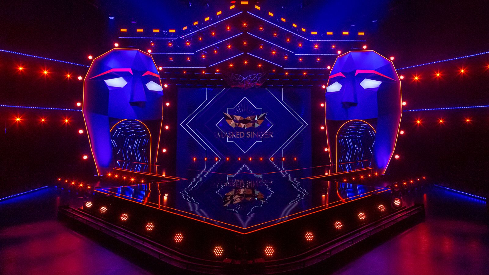 Musikalischer Maskenball – „The Masked Singer“ mit Licht von GLP