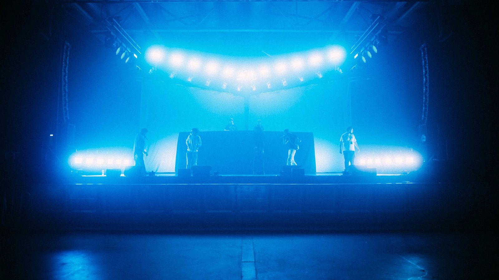 GLP hybrid strobes ensure dynamic performance for BHZ in clearly defined colour spaces