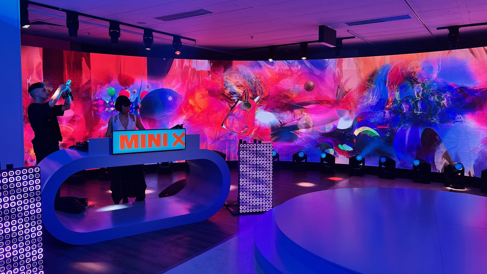 NIYU creates Pop-Up Location in Munich with GLP lighting