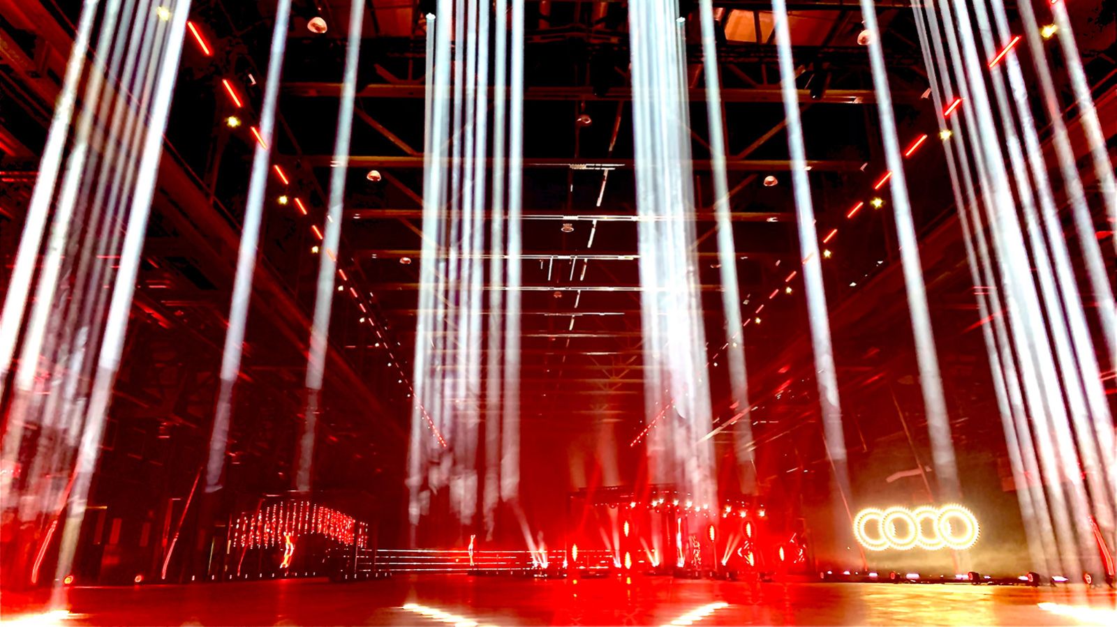 High-speed GLP Light-show for Audi e-tron World Premiere