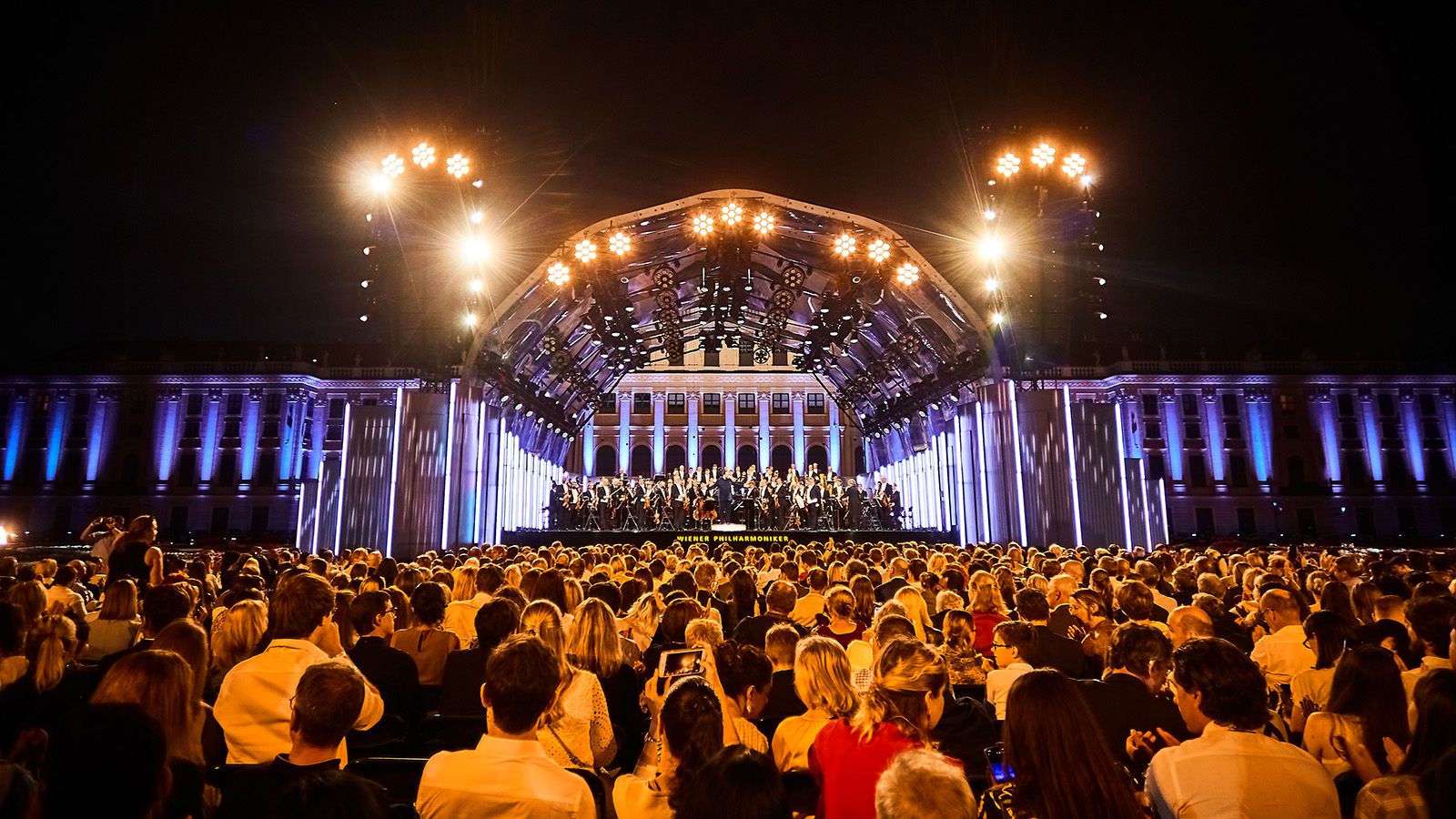 impression X5 provides perfect summer night setting for the Vienna Philharmonic