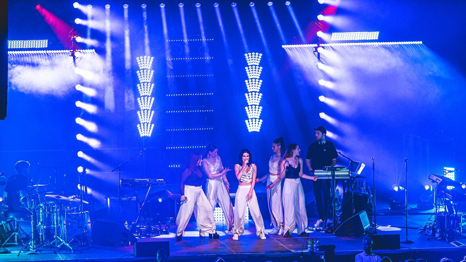 Lena wünscht „Only Love“ mit GLP