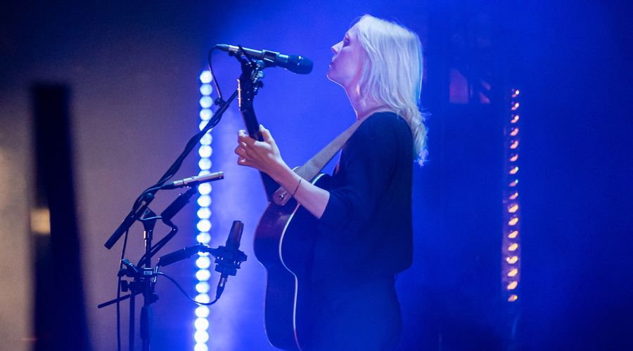 Die Geschichte der Laura Marling, erzählt durch impression X4 Bar 20