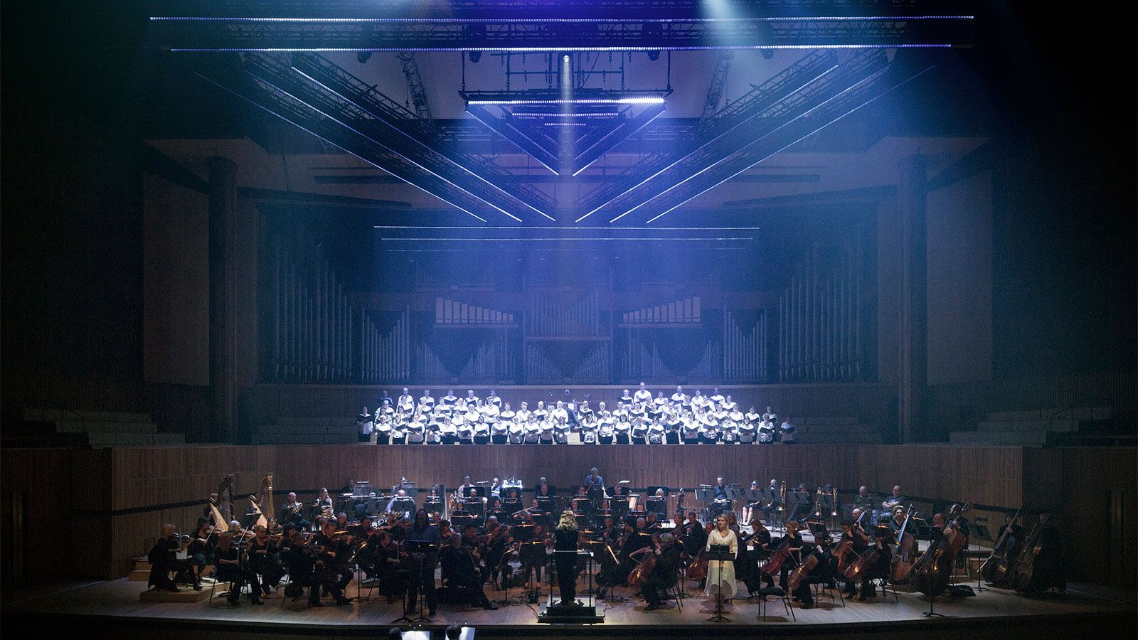 X4 Bars star in ambitious production of The dream of Gerontius
