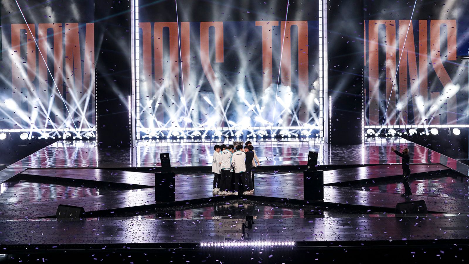 League of Legends World Championships Comes Alive with GLP JDC1