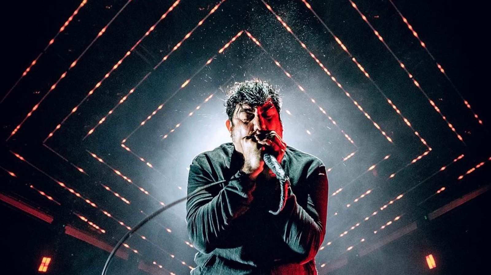 Deftones tour US and Europe with GLP JDC1 and Scenex Lighting LED Pixel Tape