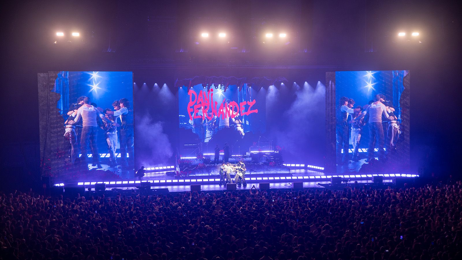 GLP JDC Burst 1 powers the visual language of Dani Fernández’s La Insurrección tour