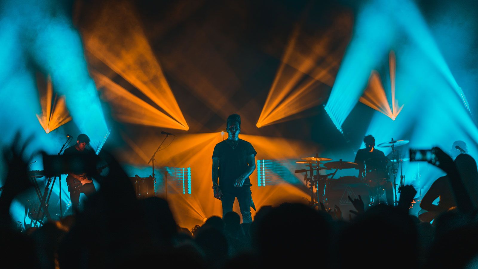 Papa Roach on tour with GLP impression and JDC1 strobes