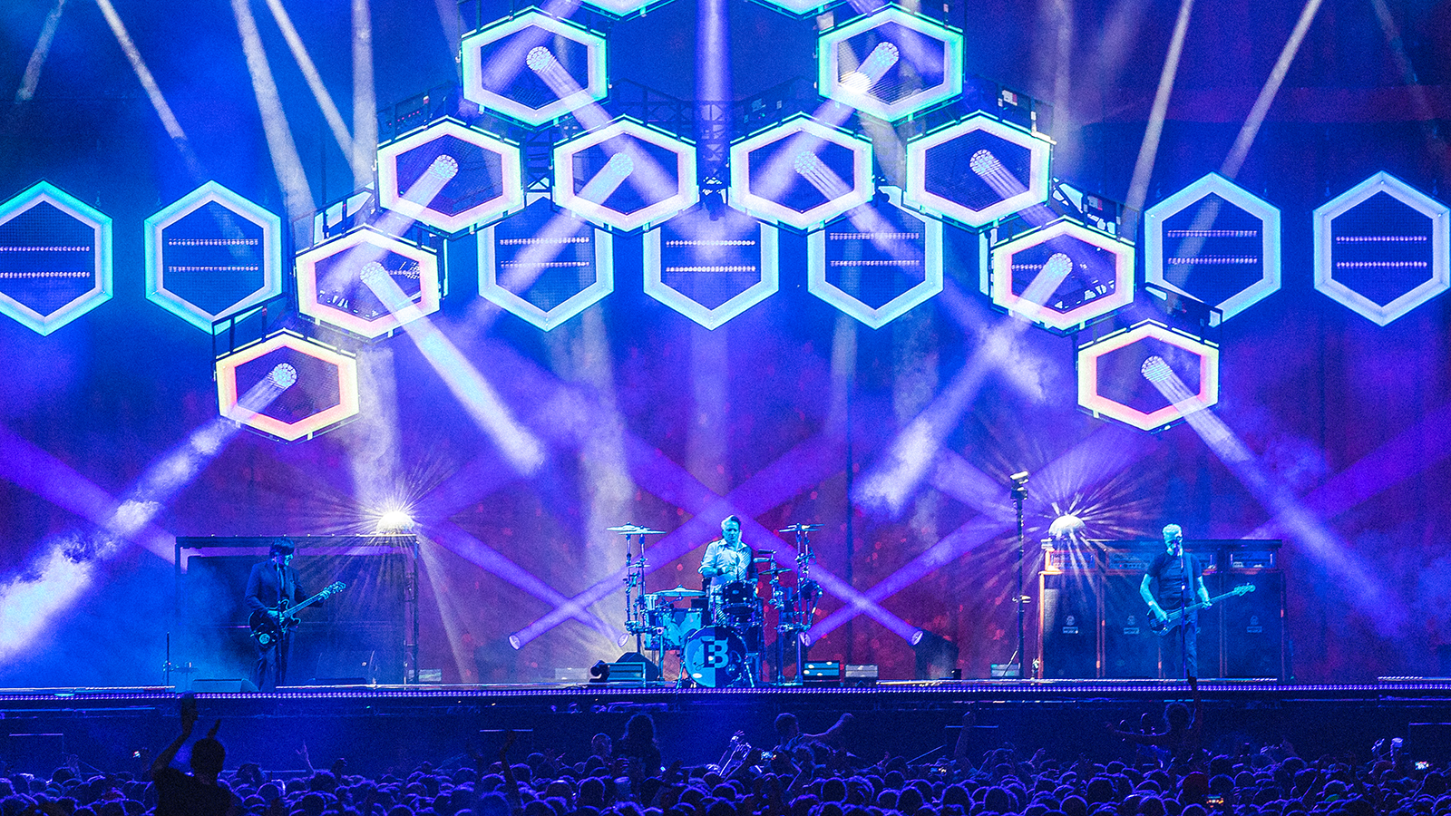 GLP rides with Die Ärzte on Buffalo Bill in Rome tour