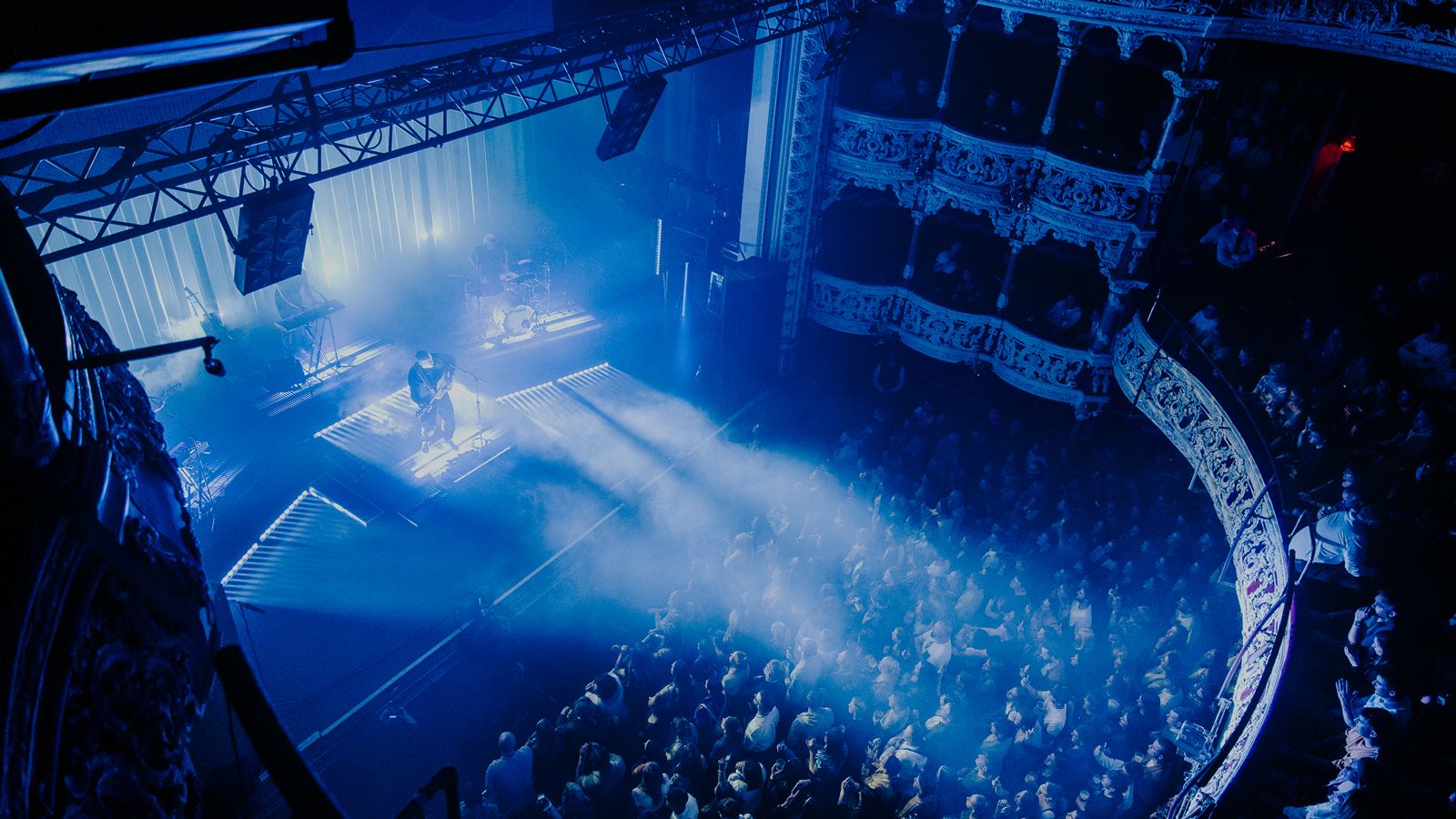 impression X4 Bar 20 and JDC1: The essential floor package for Dermot Kennedy