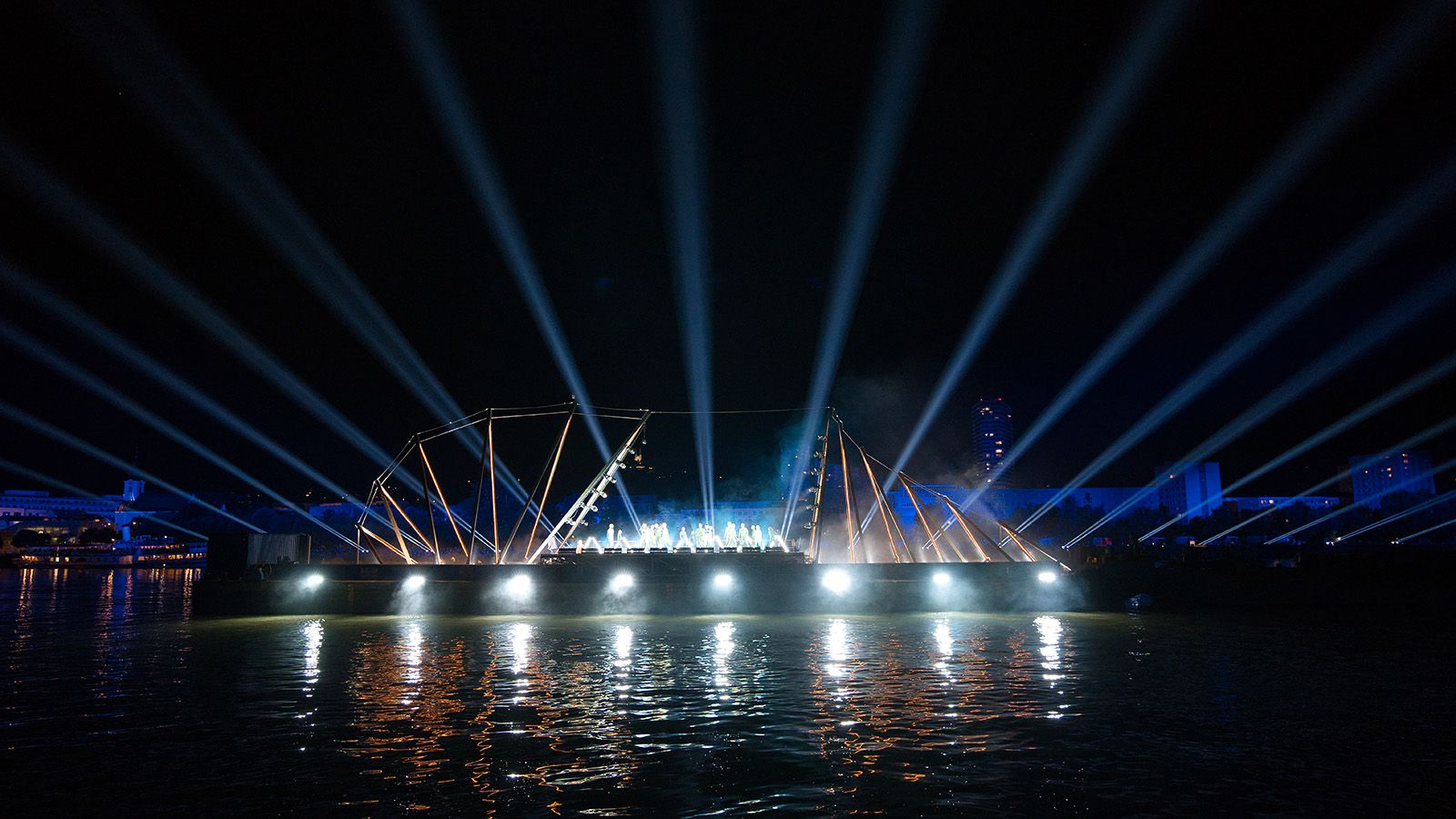 Odyssey on the Danube: GLP lights up Linzer Klangwolke 2023