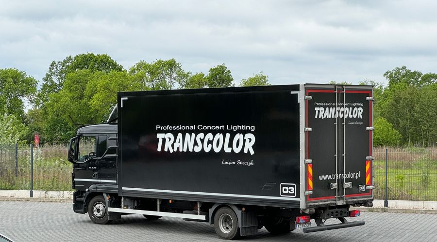 AV LIGHT liefert die ersten GLP JDC2 IP an TRANSCOLOR in Polen