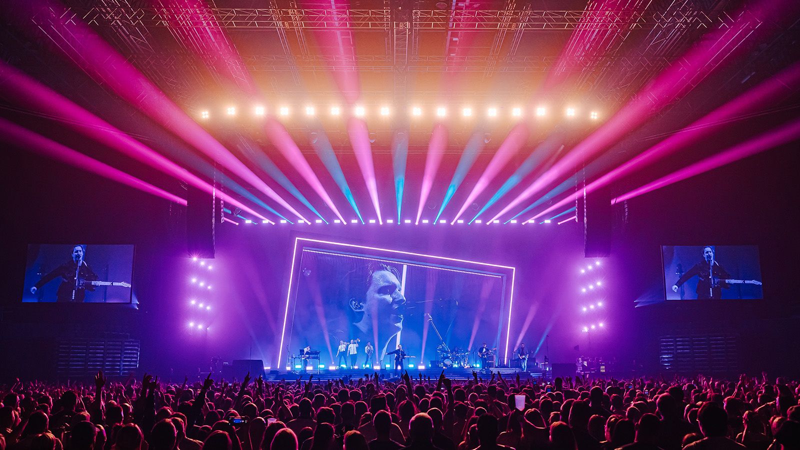 GLP’s power and versatility animate George Ezra’s massive pros arch