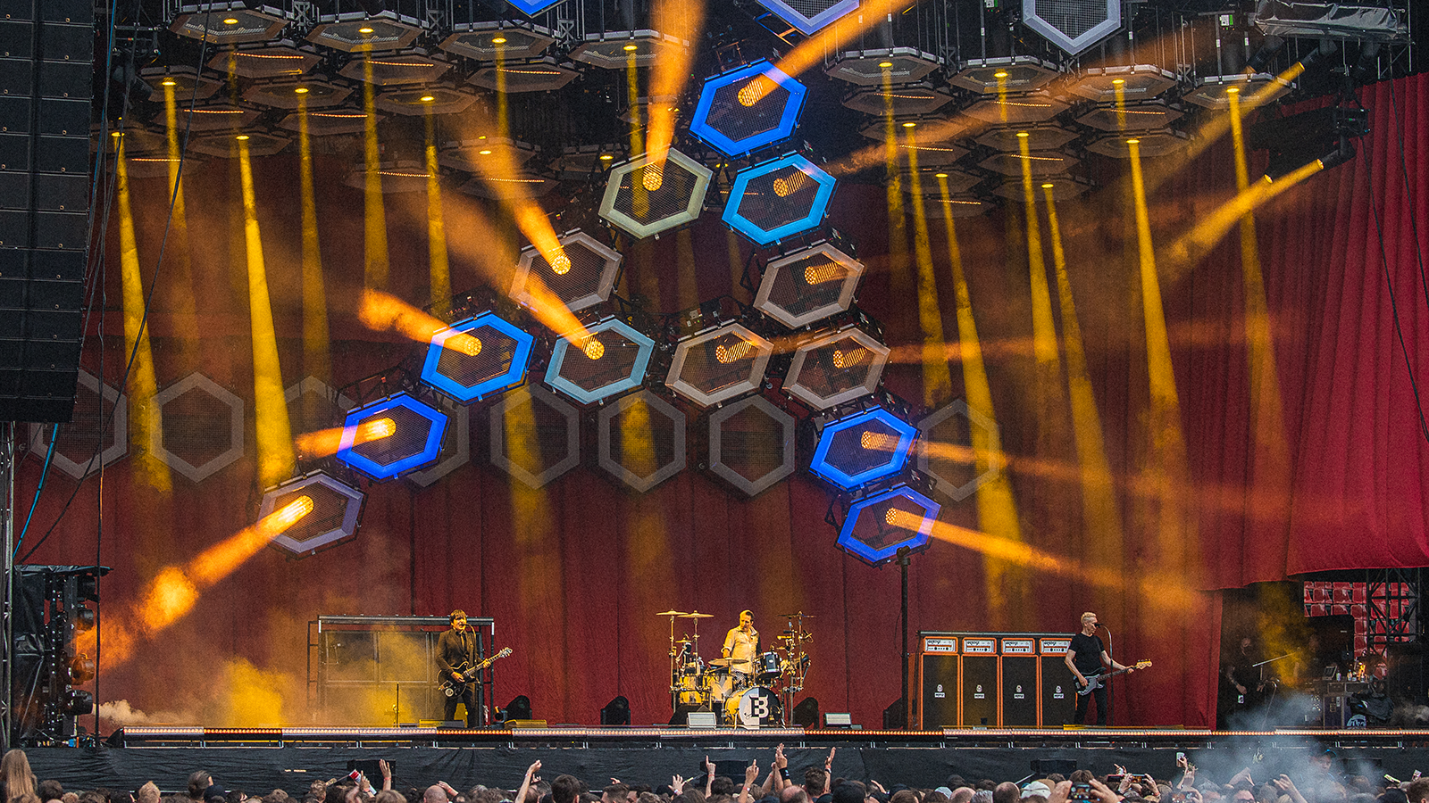 GLP rides with Die Ärzte on Buffalo Bill in Rome tour