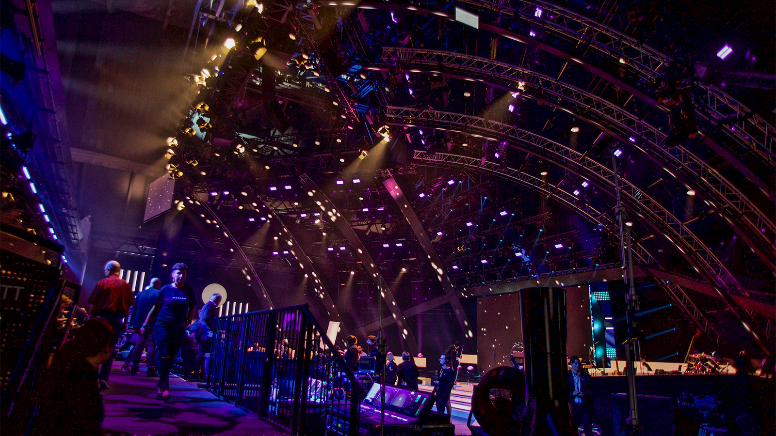 Nena celebrates 40th stage anniversary with GLP JDC1