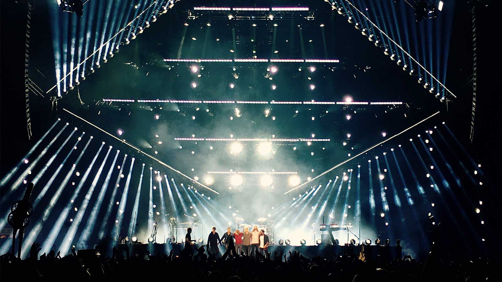 Maroon 5 und die X4 Bars für die Party des Jahres