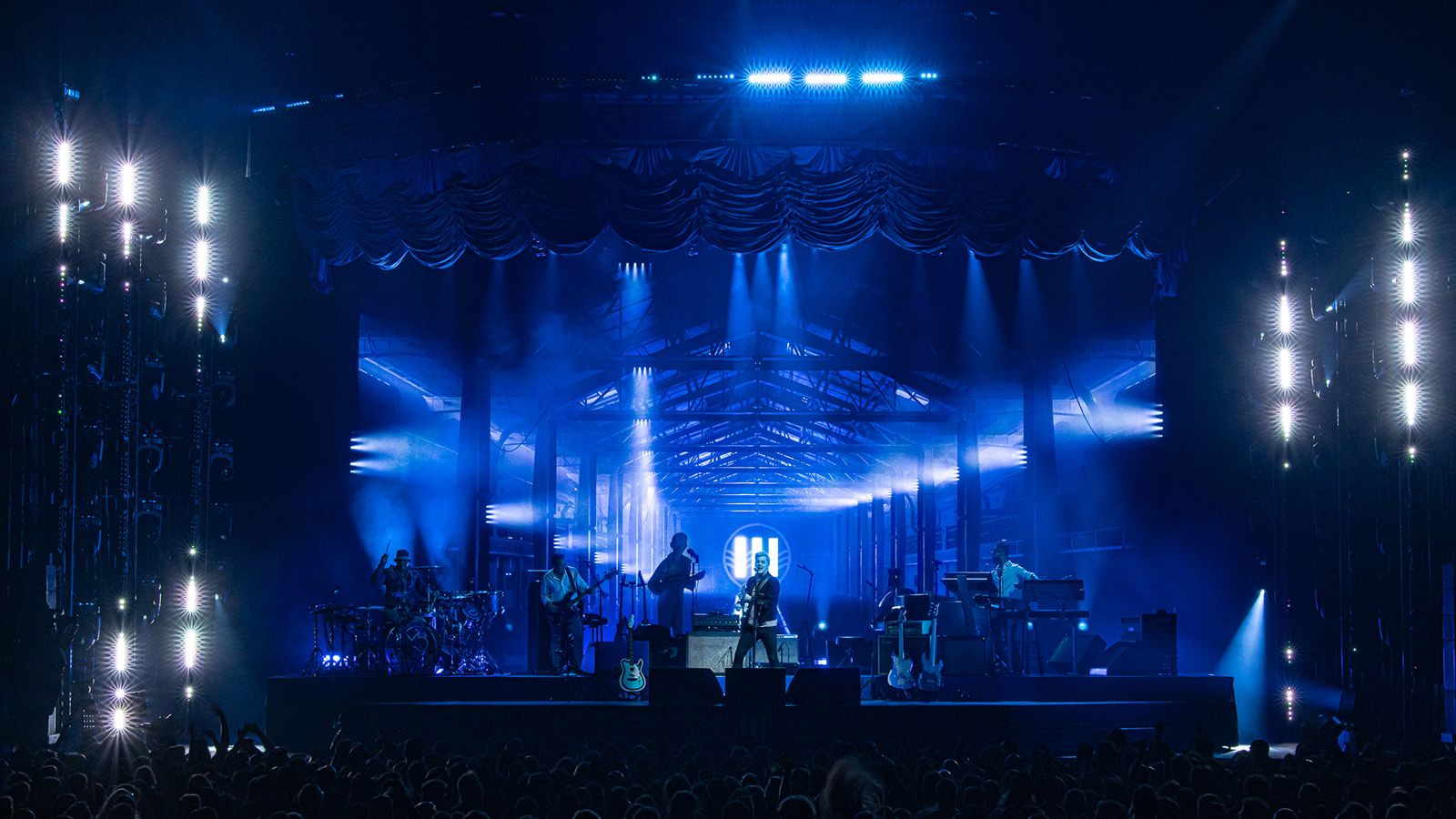 GLP impression X4 Bar 20 and JDC1 enter the virtual world of Jack White