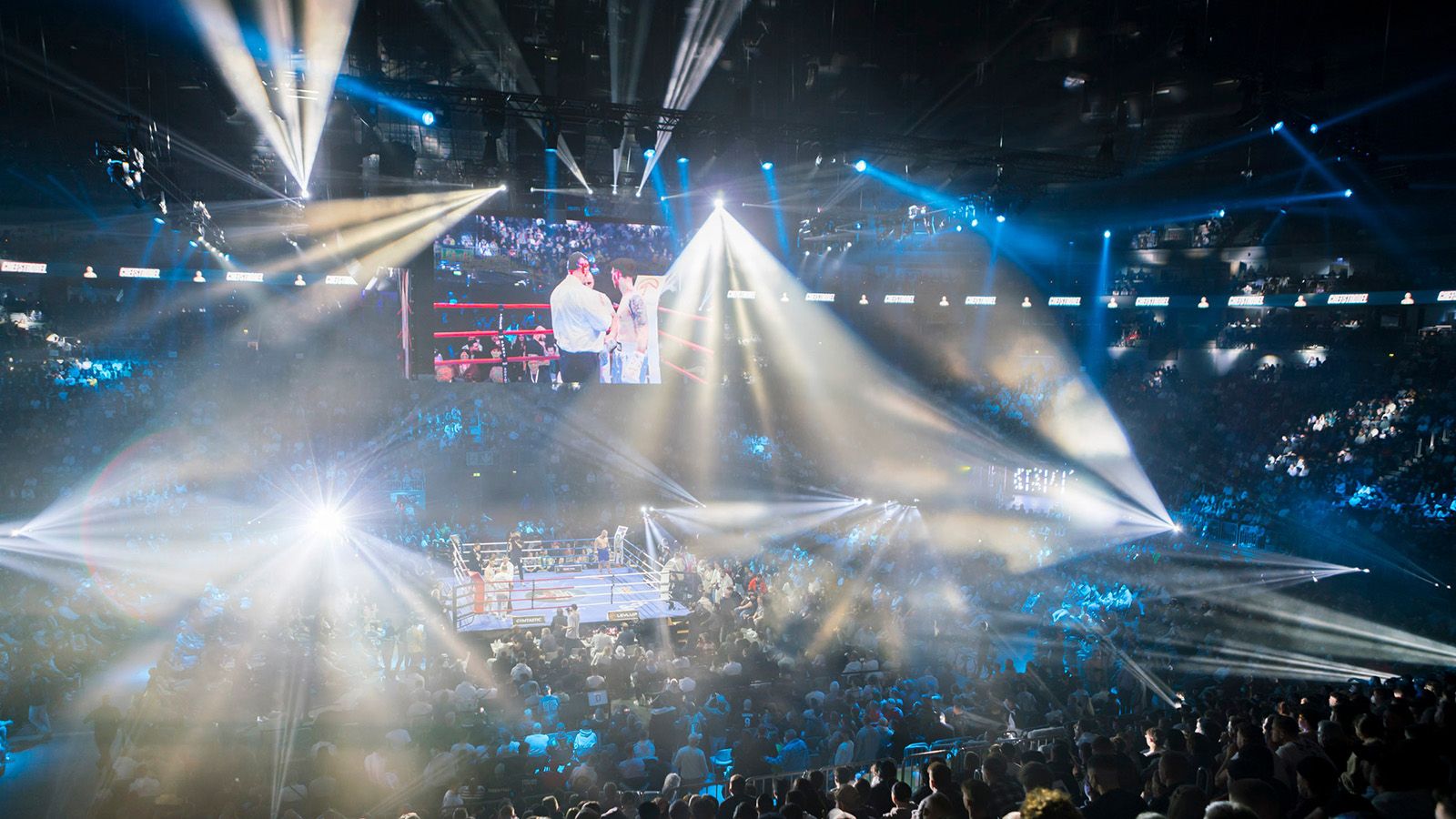 PRG setzt für „The Great Fight Night“ in der Kölner Lanxess Arena auf GLP