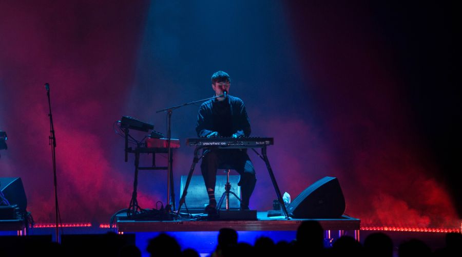 GLP JDC1 and X4 Bar 20 assume form for James Blake