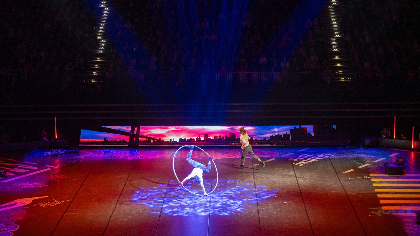 Weltklasse Turnen on the road – PRG setzt für die neueste Tourneeproduktion des „Feuerwerk der Turnkunst“ auf GLP